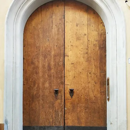 Ottavo Portone 公寓 *